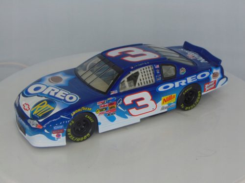  ЕКШЪН 2002 DALE EARNHARDT JR #3 CHEVY MONTE CARLO OREO RITZ NASCAR - 1/24