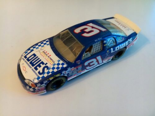  ЕКШЪН 1998 MIKE SKINNER #31 CHEVY LOWE'S SPECIAL OLYMPICS NASCAR 1:24