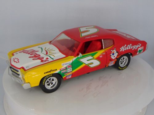  ERTL 1970 ТЕРИ ЛАБОНТЕ #5 CHEVROLET CHEVELLE KELLOGG'S NASCAR 1:18